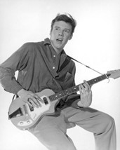 Marty Wilde B&amp;W 16X20 Canvas Giclee With Guitar - £54.84 GBP