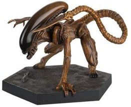 Eaglemoss Collection Alien &amp; Predator Mega Xenomorph Dog - £194.61 GBP