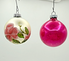 Glass Ball Painted Roses Flowers Christmas Ornament and Bright Pink 2.5&quot; Floral - £11.95 GBP