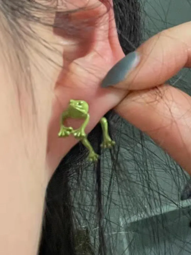 Gothic Green Frog Earrings For Women Girls Fashion Vintage Piercing Ear Studs Ae - £11.51 GBP