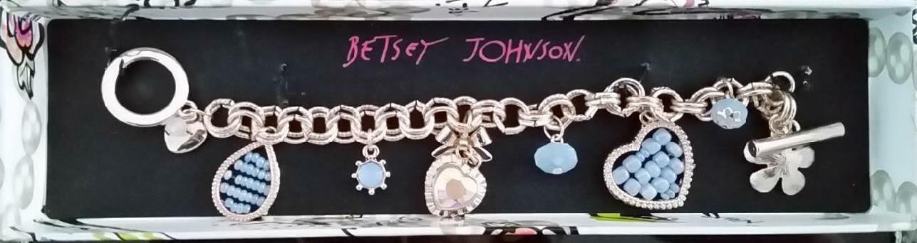 BETSEY JOHNSON Beaded B13275  Charm Toggle Bracelet Floral Heart Gold / Blue - $43.94
