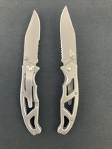 Two Gerber Paraframe Stainless Serrated Edge Folding Pocket Knife Outdoo... - £13.00 GBP
