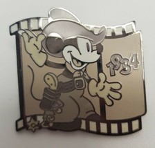 Disney Countdown to the Millennium Mickey Mouse Year 1934 #7 of 101 Pin Fotoball - £19.39 GBP