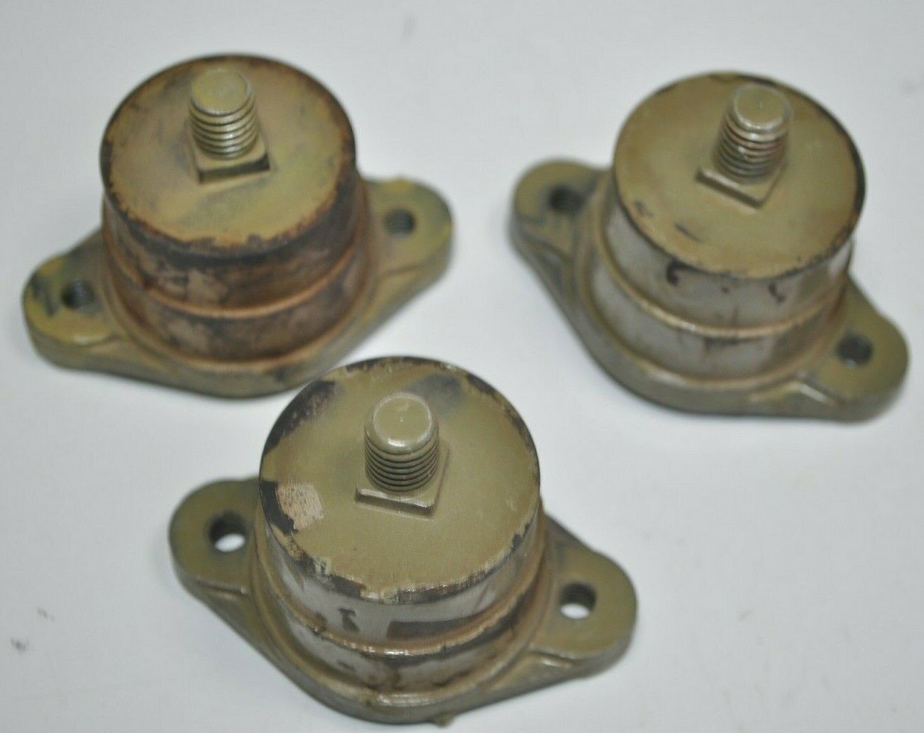 Primary image for Lot of 3 NEW OMC OEM Johnson/Evinrude RUBBER SHOCK MOUNT Part# 309324