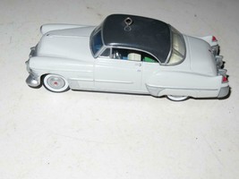 HALLMARK ORNAMENT - CADILLAC DEVILLE- EXC- H40 - £2.79 GBP