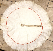 Bight White Puffy Handmade Christmas tree skirt  56&quot; Red trim Lace Trim - €16,93 EUR