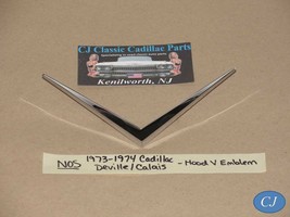 Nos 1973-1974 Cadillac Deville Calais Chrome Hood V Emblem Ornament Escutcheon - £98.78 GBP