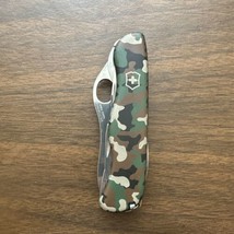111mm Victorinox Swiss Army Knife : One Hand CAMO TREKKER Camouflage Collection - £42.98 GBP