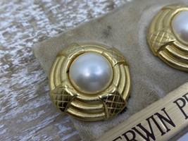 Vintage Erwin Pearl Gold Tone Large Faux Pearl Statement Earrings Clip On - £39.55 GBP