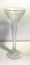 Vintage Ribbed Centerpiece Flower Bud Vase - $28.71