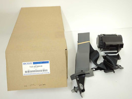 New OEM Ford LH Front Seat Belt Retractor 2003-2007 E150 E250 E350 Van b... - $124.48 CAD
