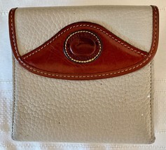 Dooney Bourke Vintage AWL Leather Clutch Wallet Bone Cream Ivory Excellent - $921.80 MXN