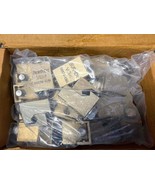NEW 25 Pieces Burndy VG4 1/0STR-4SOL Copper Alloy Vise Clamp Connector - $7,387.60 MXN