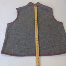 Woolrich Women's Gray/Boysenberry Color Reversible Sleeveless Vest Size XL image 9