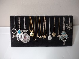 Lot Of 12 Pendant Necklaces Cross, Flowers, Heart, Fish - £27.91 GBP