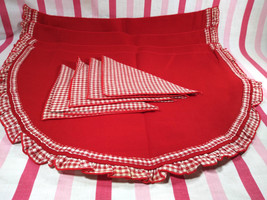Beautiful Vintage 1960&#39;s Red and White Cheerful Gingham Cotton 8pc Placemat Set - £18.72 GBP