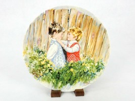 Mary Vickers Collector Plate &quot;Be My Friend&quot;, My Memories Series, Wedgwood #2530A - £5.42 GBP