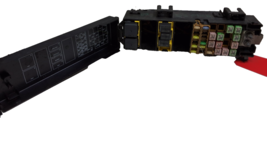 05 06 07 Jeep Grand Cherokee 3.7 L 4X4 fuse box assembly OEM P56047964AB - $903.30 MXN