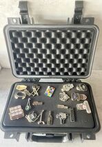 Film Pin Society Collectible Lapel Pin Lot 18 + Hard Case – Video Camera... - $2,698.47 MXN