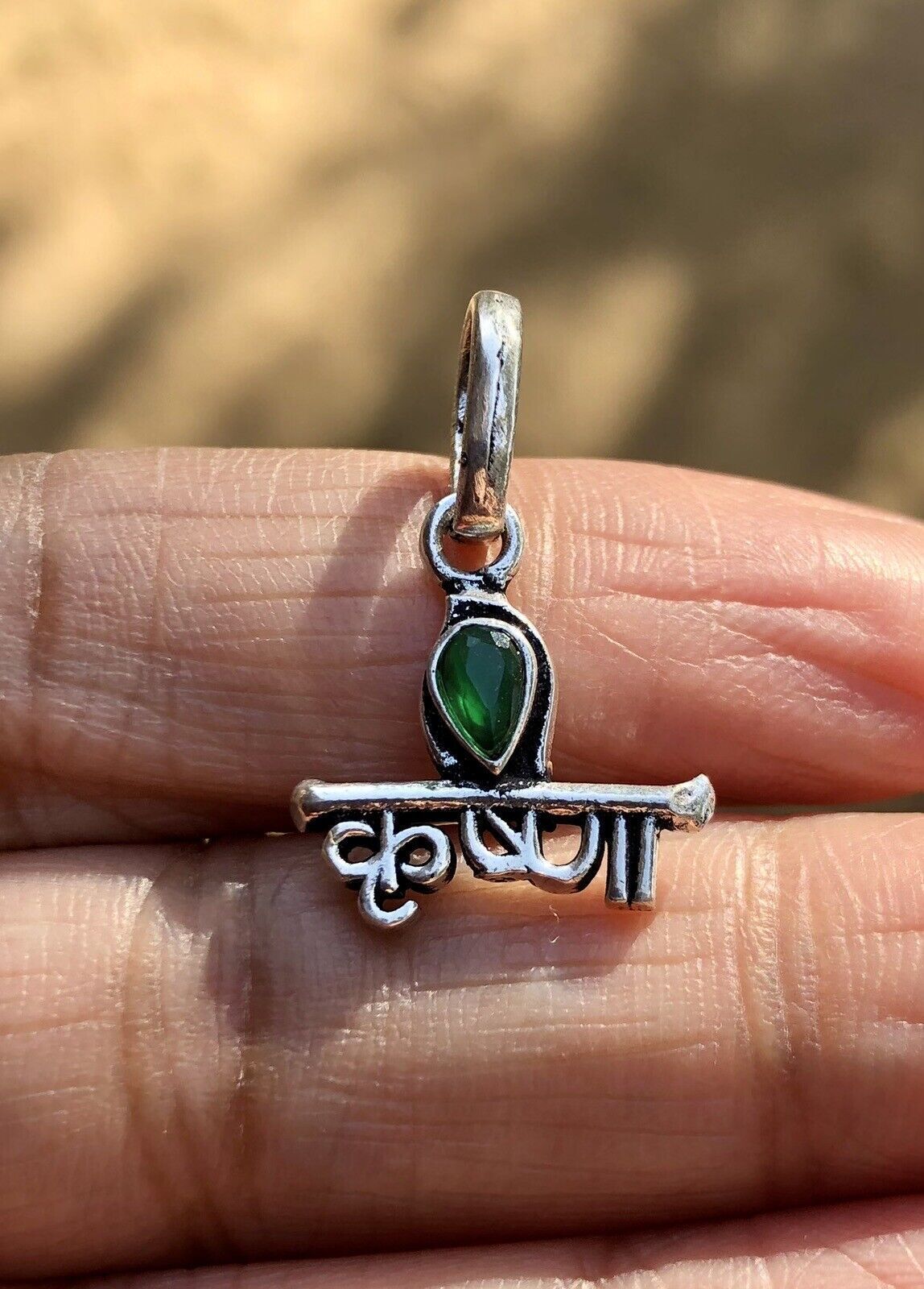 Colgante de plata de ley 925 Señor Krishna en sánscrito, templo hindú, P... - $13.97