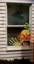 Halloween Light Up Corner Creature Monster Window Cover W/ Flashing Eyes... - $6.66