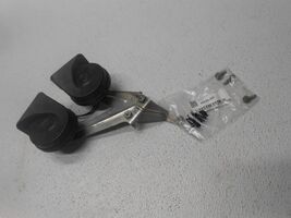 2011 Cadillac CTS HORN Set with Bracket - $44.98