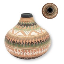 Vintage Navajo Pottery Native American Art Ethnic Etched Seed Pot Vase Signed - £143.94 GBP
