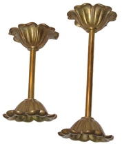 Set of 2 Antique Brass Flower Candleholders - £23.91 GBP
