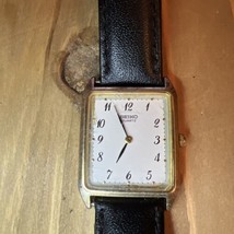 Vintage seiko quartz 5y00-5009 Watch Working - $40.00