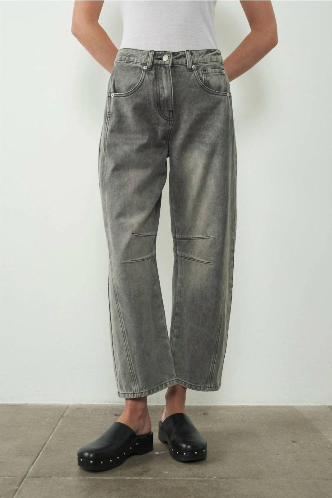 Aaron &amp; Amber Women&#39;s Relaxed Fit Cropped Barrel Jeans Size L - $50.49