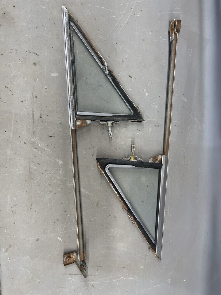 1964 1963 Ford Galaxie Vent Window Frame 500 XL 2/4 Door Sedan OEM Monte... - $270.64
