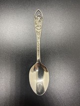 Vintage NEW YORK  Silver Colored Collectible Souvenir Collectors Spoon  - $9.99