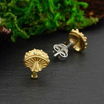 Bronze Agaric Mushroom Post Earrings 10x8mm - $424.07 MXN
