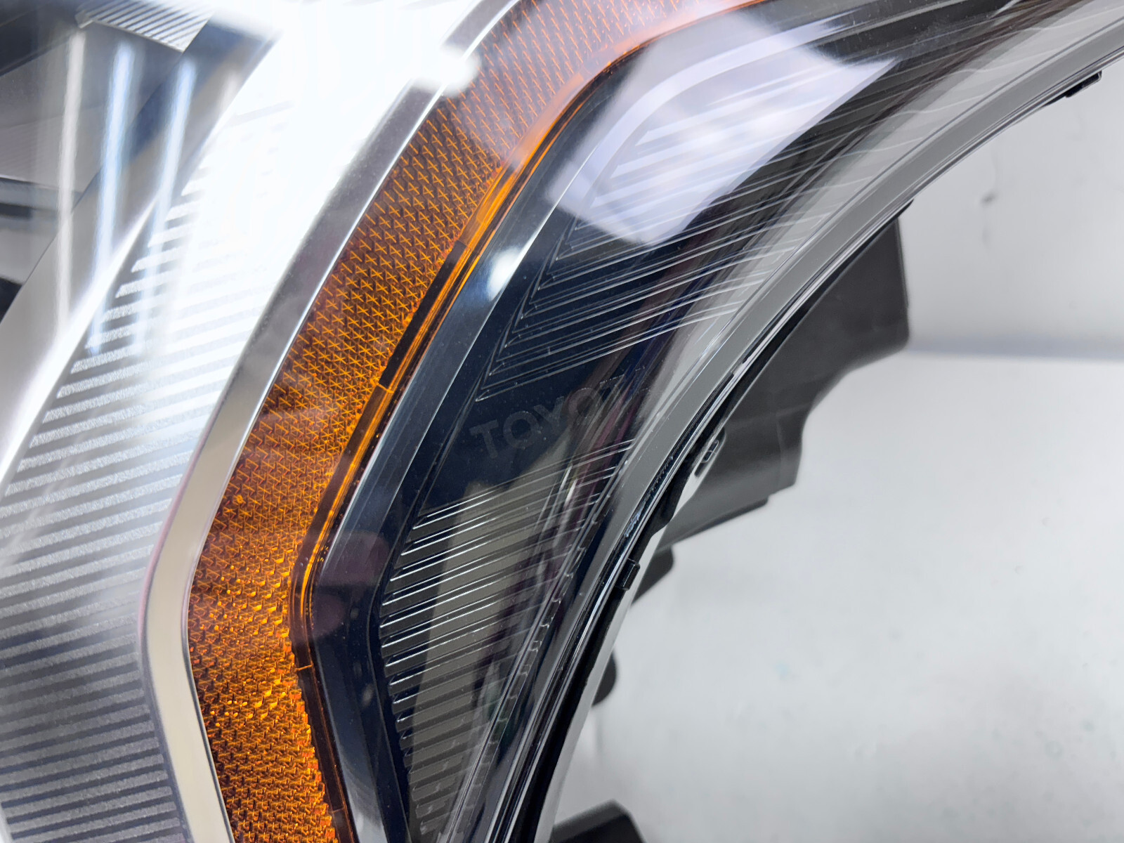 81160-0C230  2022 2023 2024 2025 TOYOTA TUNDRA LED FRONT LEFT OEM HEADLIGHT Item image 5