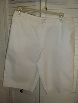 CHAUS SIZE 6 100% COTTON WHITE SHORTS  - £8.08 GBP