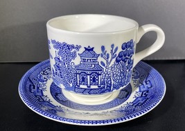 Vintage Churchill England Blue Willow Tea Cup and Saucer - £8.89 GBP