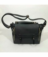 JustFab Black Shoulder Saddle Bag Faux Leather Purse - $515.13 MXN