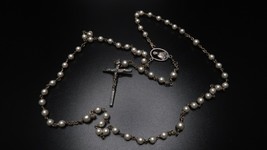 Vintage Silver Faux Pearl Rosary - £9.48 GBP