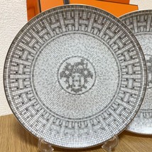 Hermes Mosaique Au 24 Cake Plates 21 CM Platinum Silver Set Of 2 Porcelain - $716.02