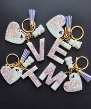 Lovely personalised KEYCHAIN. Epoxy resin handmade. Perfect gift ! - $8.90