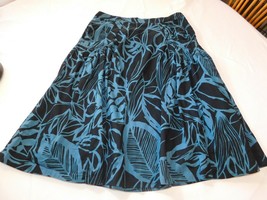 A.N.A. A New Approach Women&#39;s Ladies Knee Length Skirt Size 6 Black Blue EUC - £14.30 GBP