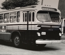 Trackless Trolley Bus Toronto Transit Commission TTC #9014 Ossington Photo - £7.74 GBP