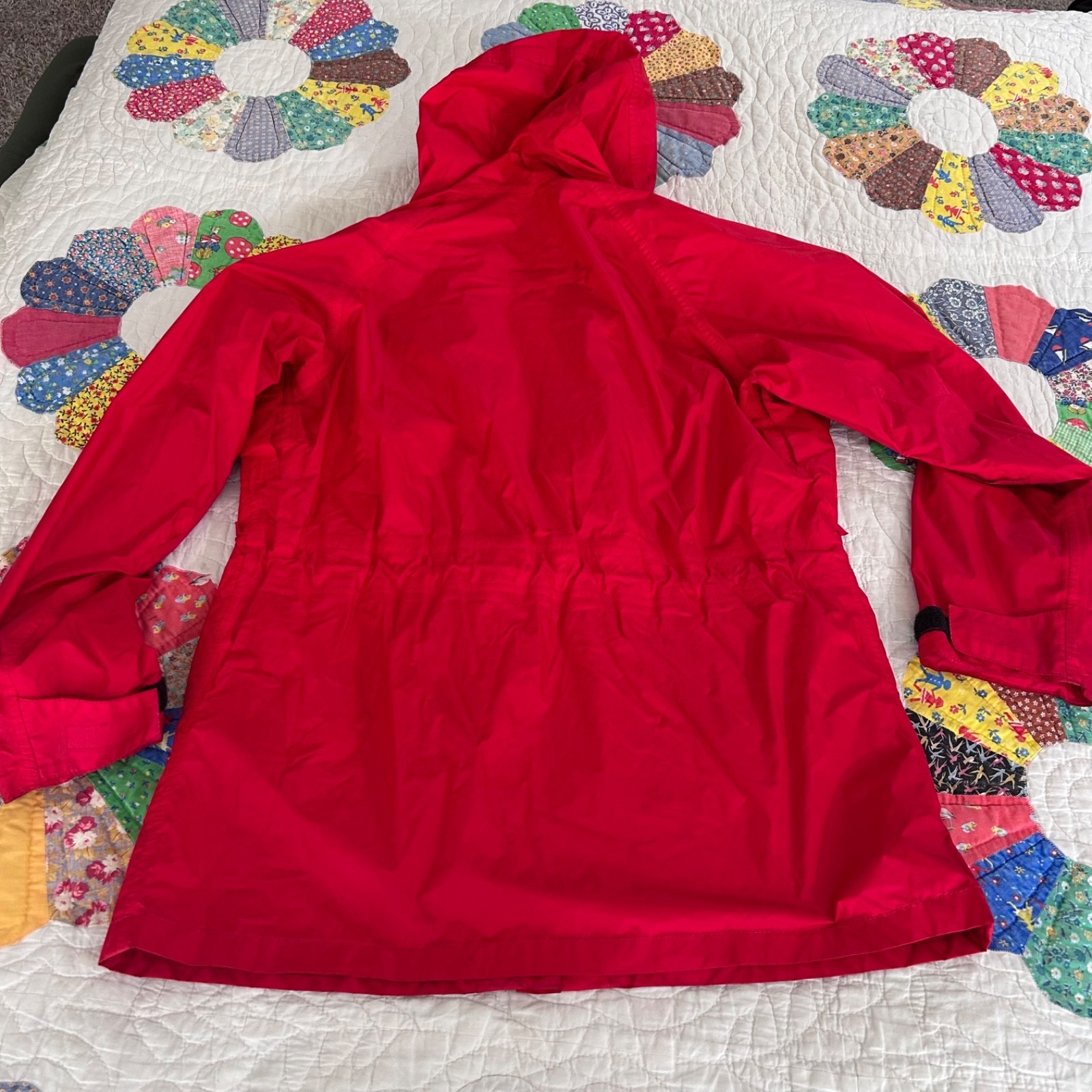 REI Women’s GORE-TEX  red hooded nylon rain hiking jacket Large USA Item image 5