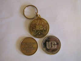 Hostess Interstate Brands Corporation Collectible Tokens and Keychain - £14.11 GBP