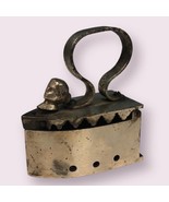 Old Vintage 4” Rustic Iron Rare Handmade Small Iron Showpiece Home Decor - $1,809.51 MXN