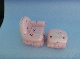 Vintage Figural Pink Chair &amp; Foot Stool Salt &amp; Pepper Shakers Made In Korea - £15.88 GBP