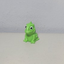 Disney Tangled Toy Pascal Chameleon Lizard Figure Roller Ball Bottom 1.5... - £7.69 GBP