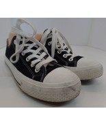 Cushionaire Women&#39;s Low Top Black &amp; White Canvas Sneakers Memory Foam 8.... - £19.46 GBP