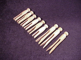 Lot of 9 Vintage Wooden Rounded Clothes Pins, old - £5.44 GBP