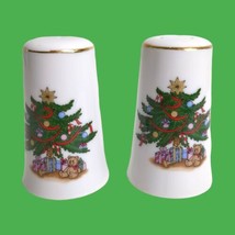 Sanyei Christmas Salt &amp; Pepper Shakers Christmas Tree Gold Trim White Ja... - £9.72 GBP